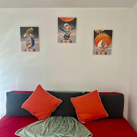 Chemin De Fer, Charmants Apartamento Gagny