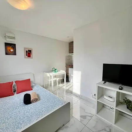 Chemin De Fer, Charmants Apartamento *