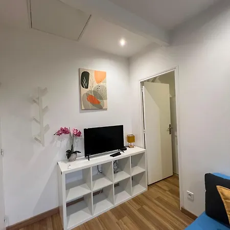 Chemin De Fer, Charmants Apartamento Gagny