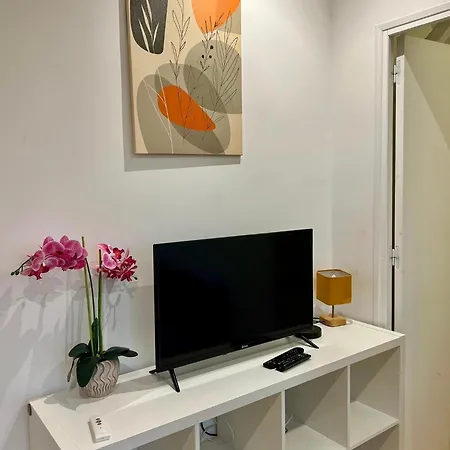 Chemin De Fer, Charmants Apartamento Gagny